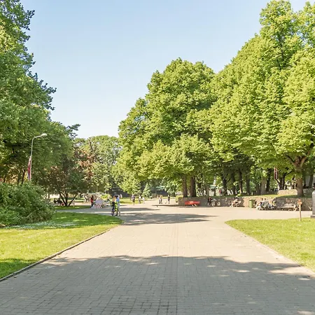 Prestigious Former Library - Perfect Location Apartment