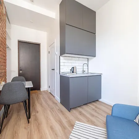 Prestigious Former Library - Perfect Location شقة